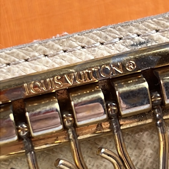 Auth. Louis Vuitton Damier Azul 4 Hook Ring Key Holder Case Wallet Multicles LV - Picture 10 of 17